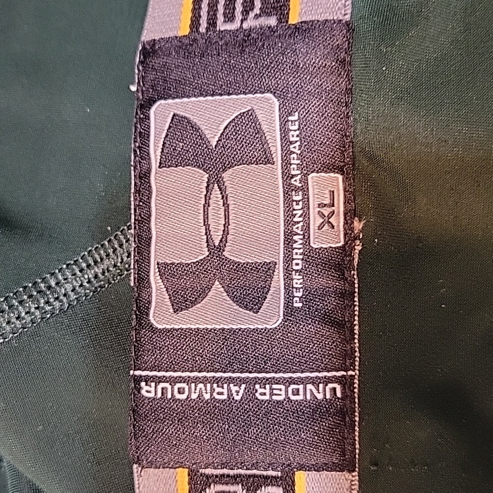 Under Armour Performance Apparel - image 5